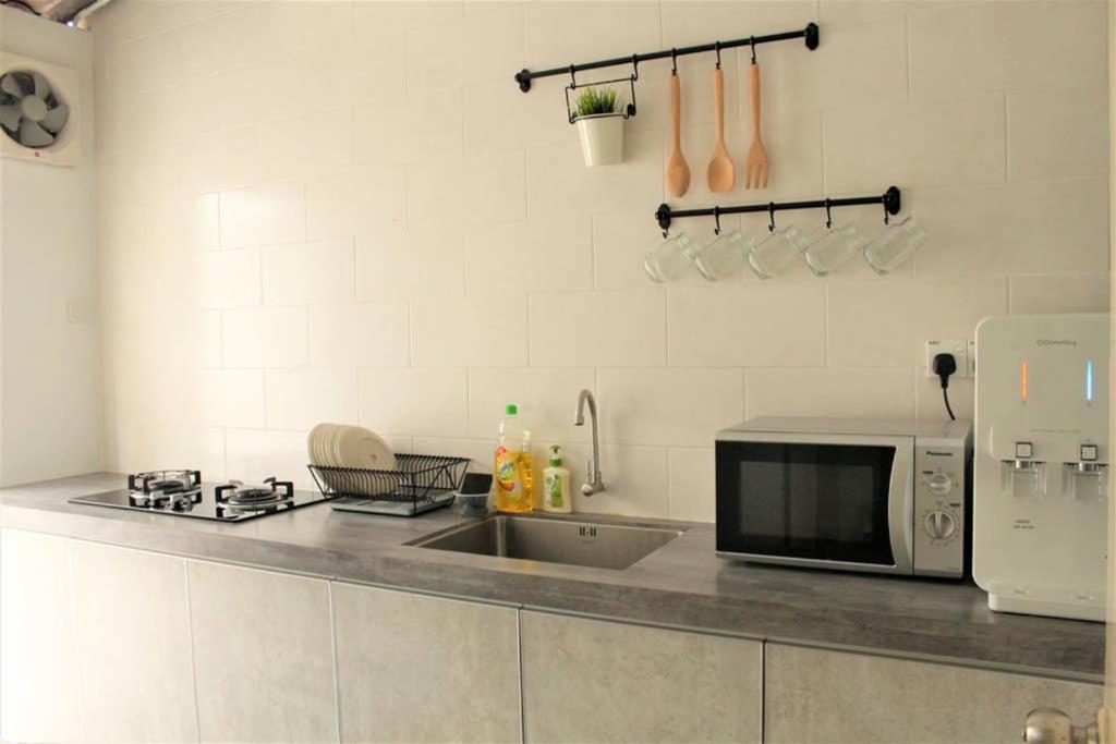 New Seaview Cozy Modern Beach House تانجونغ بونغاه المظهر الخارجي الصورة