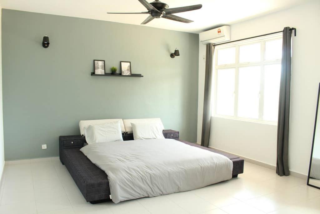 New Seaview Cozy Modern Beach House تانجونغ بونغاه المظهر الخارجي الصورة