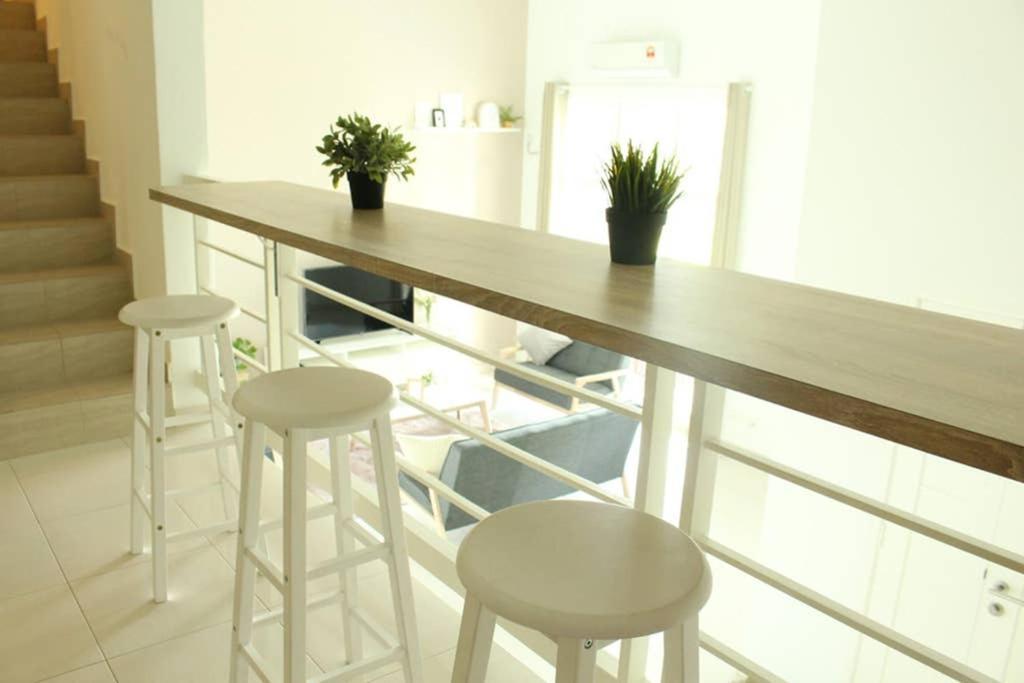New Seaview Cozy Modern Beach House تانجونغ بونغاه المظهر الخارجي الصورة